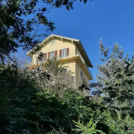Belvedere D'ajaccio, Entiere Vue Pour 2 à 10 Voyageurs *