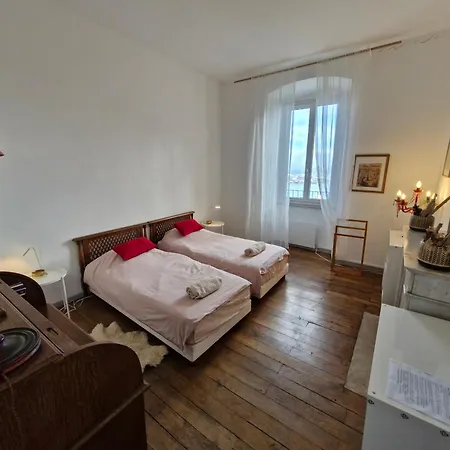 Villa Belvedere D'ajaccio, Entiere Vue Pour 2 A 10 Voyageurs *