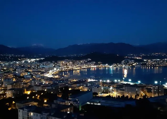 Belvedere D'ajaccio, Entiere Vue Pour 2 A 10 Voyageurs Villa *