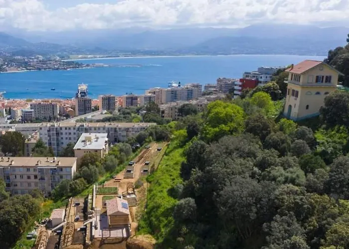 Villa Belvedere D'ajaccio, Entiere Vue Pour 2 A 10 Voyageurs *