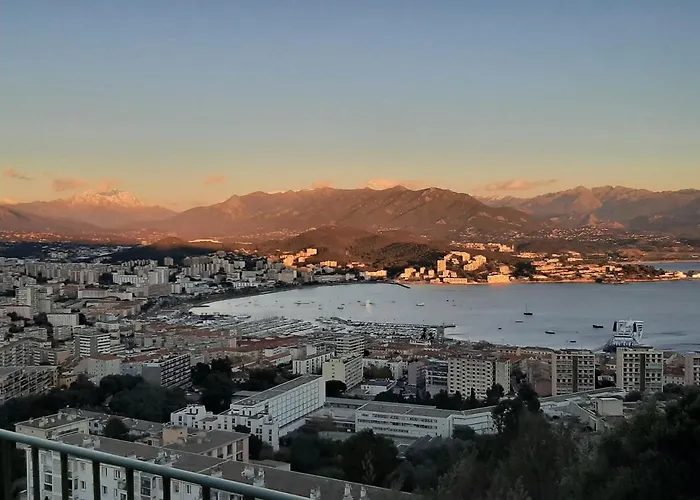 Vila Belvedere D'ajaccio, Entiere Vue Pour 2 A 10 Voyageurs *