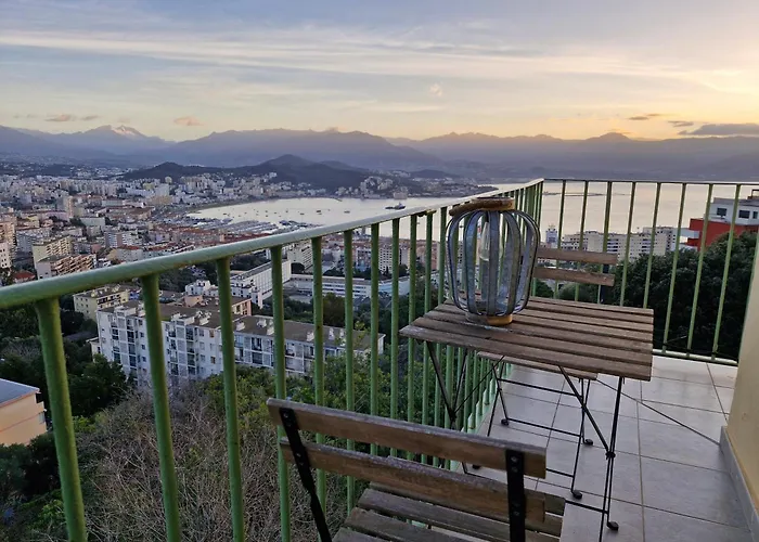 Belvedere D'ajaccio, Entiere Vue Pour 2 A 10 Voyageurs *