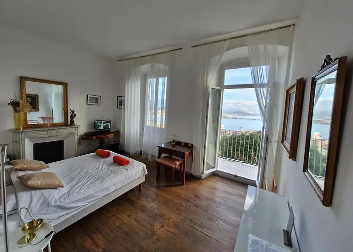Villa Belvedere D'ajaccio, Entiere Vue Pour 2 A 10 Voyageurs Ajaccio (Corsica)